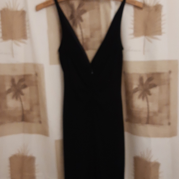 Formalwear gown - Picture 3 of 6